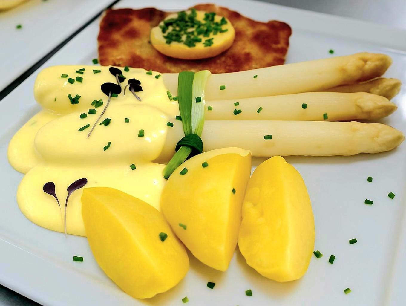 Hotel Krone 코니그스브륀 외부 사진