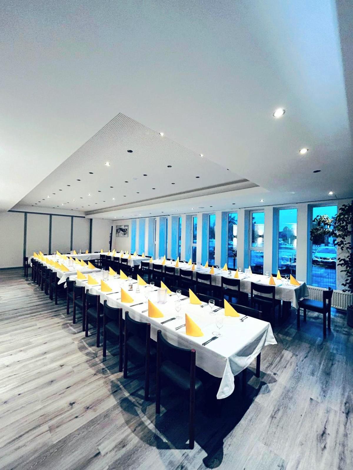 Hotel Krone 코니그스브륀 외부 사진