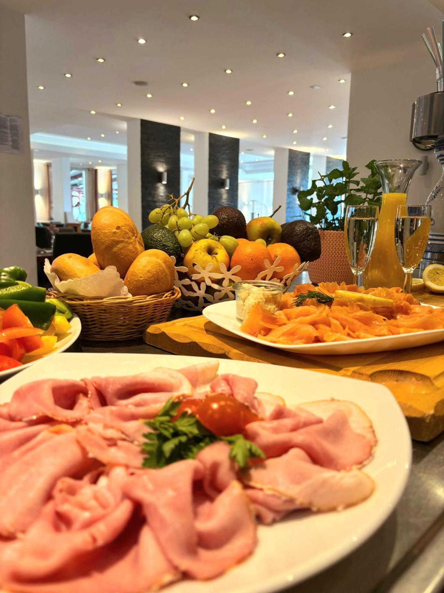 Hotel Krone 코니그스브륀 외부 사진