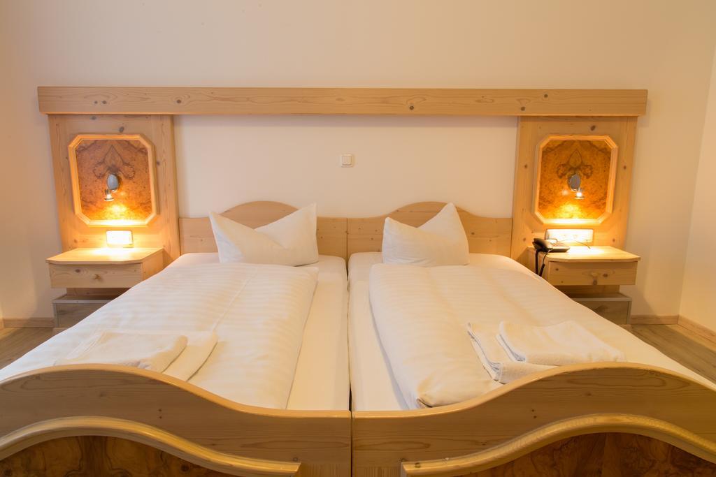 Hotel Krone 코니그스브륀 객실 사진